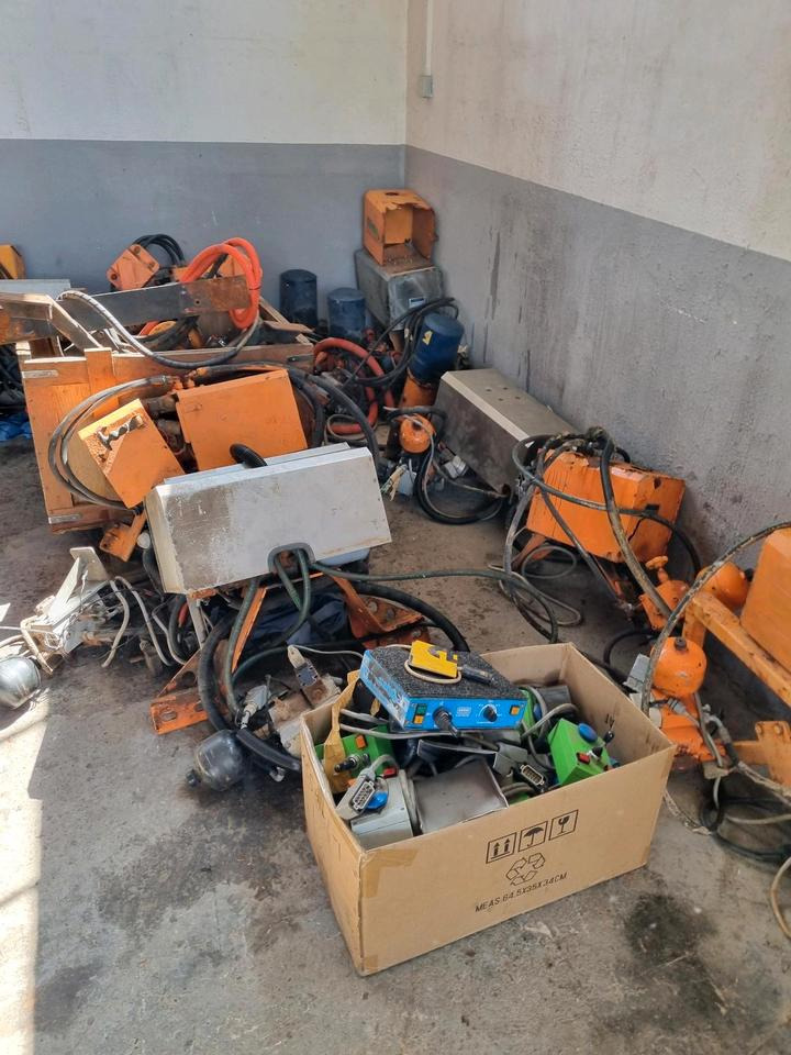 Schneepflughydraulik Schmidt Beilhack Elektrohydraulik Schneepflüge Schneeschild Schneeschieber LKW Unimog Bordcomputer Steuerung - Unidad de control para Vehículo municipal: foto 5 Schneepflughydraulik Schmidt Beilhack Elektrohydraulik Schneepflüge Schneeschild Schneeschieber LKW Unimog Bordcomputer Steuerung - Unidad de control para Vehículo municipal: foto 5