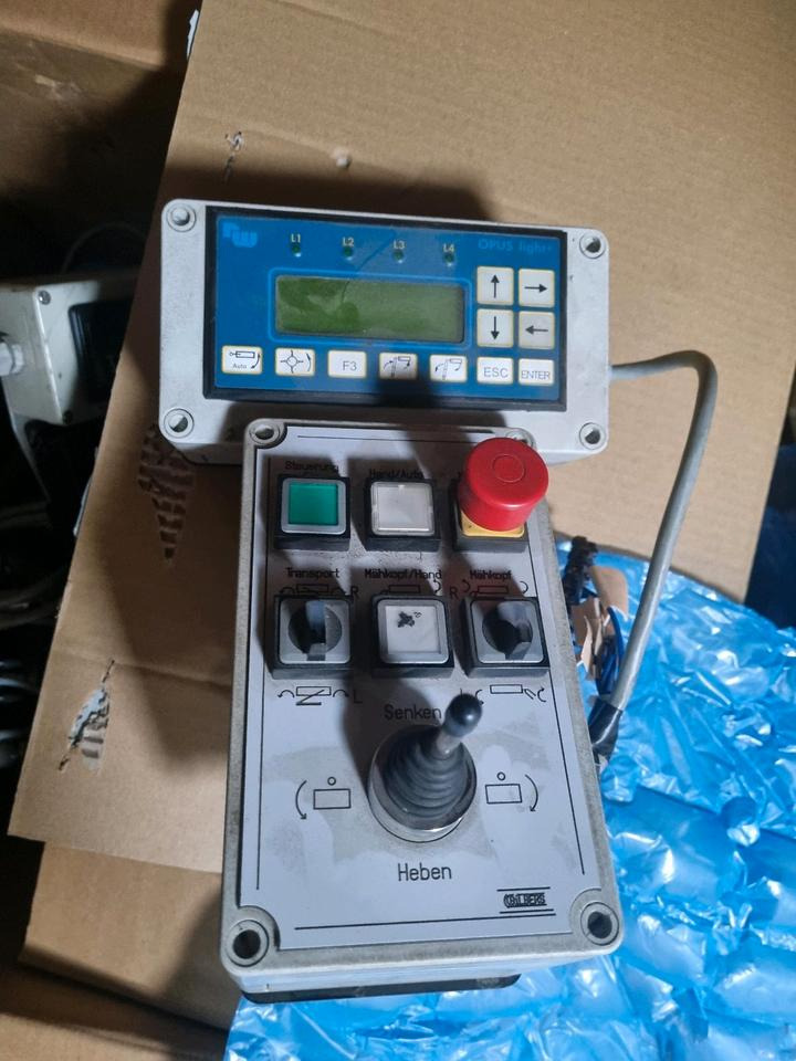 Steuerung Bedienung Bedienpult Mulag Randstreifenmäher FME MKM - Unidad de control para Vehículo municipal: foto 1 Steuerung Bedienung Bedienpult Mulag Randstreifenmäher FME MKM - Unidad de control para Vehículo municipal: foto 1