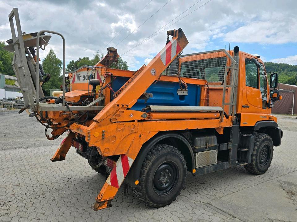 Unimog 405/10 U300 Bluetec 5 Mercedes-Benz U 300 UGE UGN mit Jotha Absetzkipper combi con 4518 Absetzer - Máquina quitanieve: foto 4 Unimog 405/10 U300 Bluetec 5 Mercedes-Benz U 300 UGE UGN mit Jotha Absetzkipper combi con 4518 Absetzer - Máquina quitanieve: foto 4