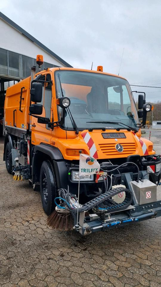 Unimog Kehrmaschine U400 405 Mercedes-Benz Hydrostat Wechsellenkung Variopilot - Barredora vial: foto 4 Unimog Kehrmaschine U400 405 Mercedes-Benz Hydrostat Wechsellenkung Variopilot - Barredora vial: foto 4