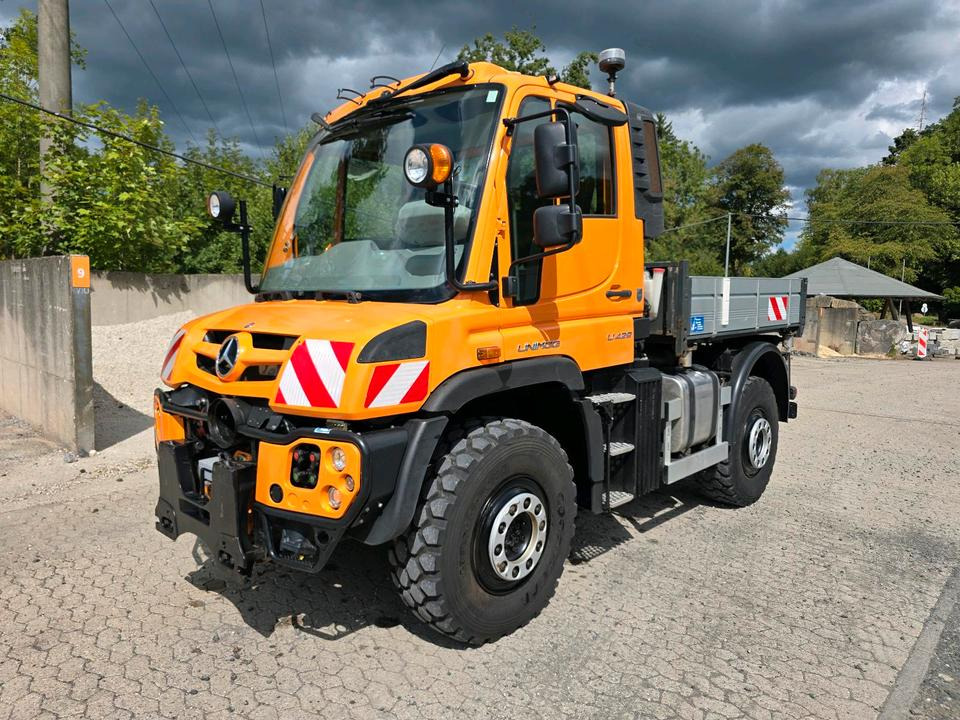 Unimog U429 NKS-F-UGE-42 Mercedes-Benz 405/10 405/12 UGE Mercedes-Benz U 318 323 327 423 427 429 430 EasyDrive Variopilot Mulag MKM 700 Böschungsmäher Böschungsmulcher Bucher Salzstreuer - Vehículo municipal: foto 1 Unimog U429 NKS-F-UGE-42 Mercedes-Benz 405/10 405/12 UGE Mercedes-Benz U 318 323 327 423 427 429 430 EasyDrive Variopilot Mulag MKM 700 Böschungsmäher Böschungsmulcher Bucher Salzstreuer - Vehículo municipal: foto 1
