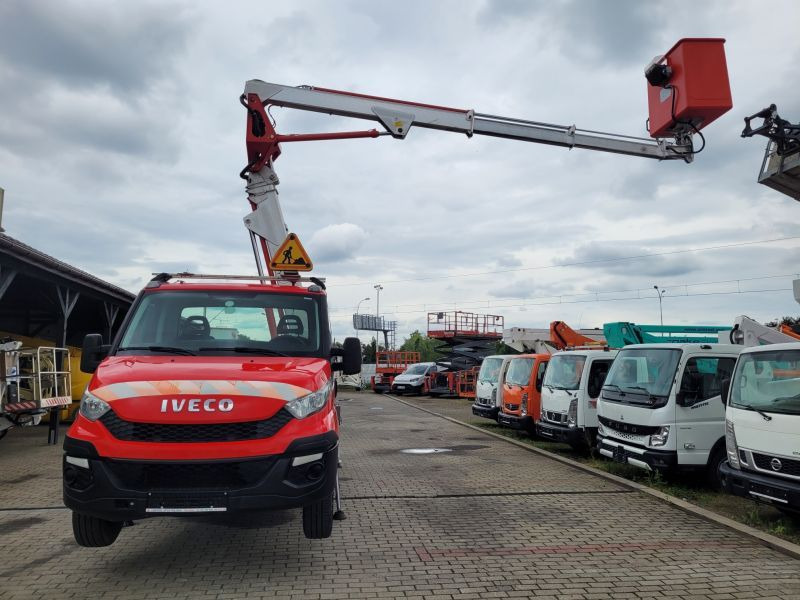 Camión con plataforma elevadora Iveco Daily 35S11 podnośnik koszowy 20 m Multitel MX200 bucket truck boom lift: foto 11 Camión con plataforma elevadora Iveco Daily 35S11 podnośnik koszowy 20 m Multitel MX200 bucket truck boom lift: foto 11