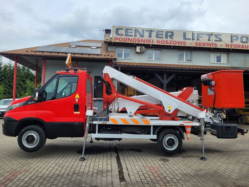 Camión con plataforma elevadora Iveco Daily 35S11 podnośnik koszowy 20 m Multitel MX200 bucket truck boom lift: foto 6 Camión con plataforma elevadora Iveco Daily 35S11 podnośnik koszowy 20 m Multitel MX200 bucket truck boom lift: foto 6
