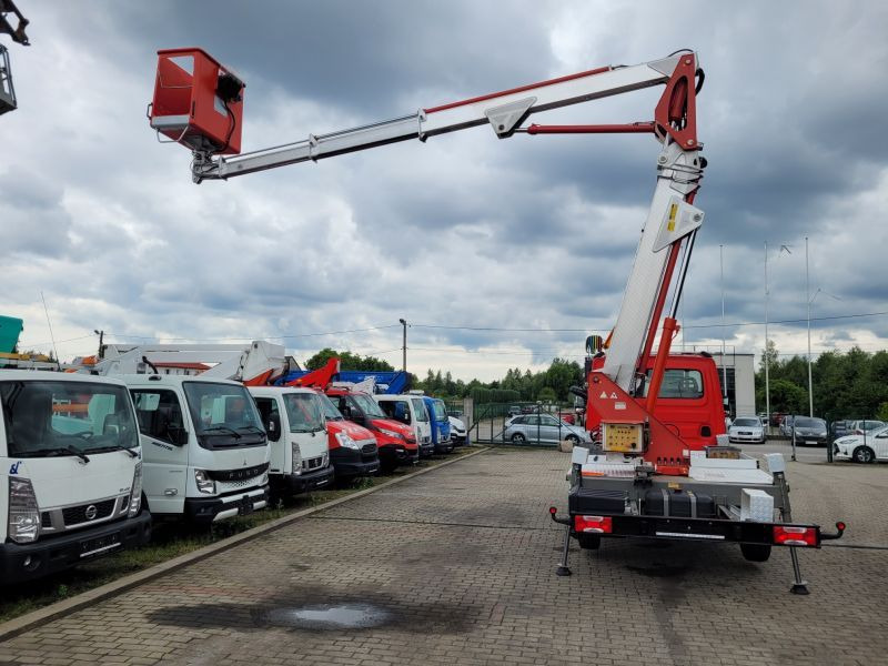 Camión con plataforma elevadora Iveco Daily 35S11 podnośnik koszowy 20 m Multitel MX200 bucket truck boom lift: foto 12 Camión con plataforma elevadora Iveco Daily 35S11 podnośnik koszowy 20 m Multitel MX200 bucket truck boom lift: foto 12