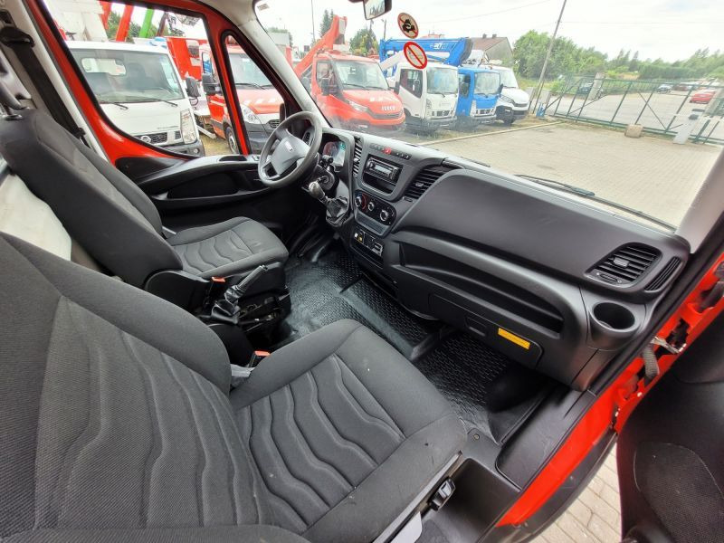 Camión con plataforma elevadora Iveco Daily 35S11 podnośnik koszowy 20 m Multitel MX200 bucket truck boom lift: foto 20 Camión con plataforma elevadora Iveco Daily 35S11 podnośnik koszowy 20 m Multitel MX200 bucket truck boom lift: foto 20