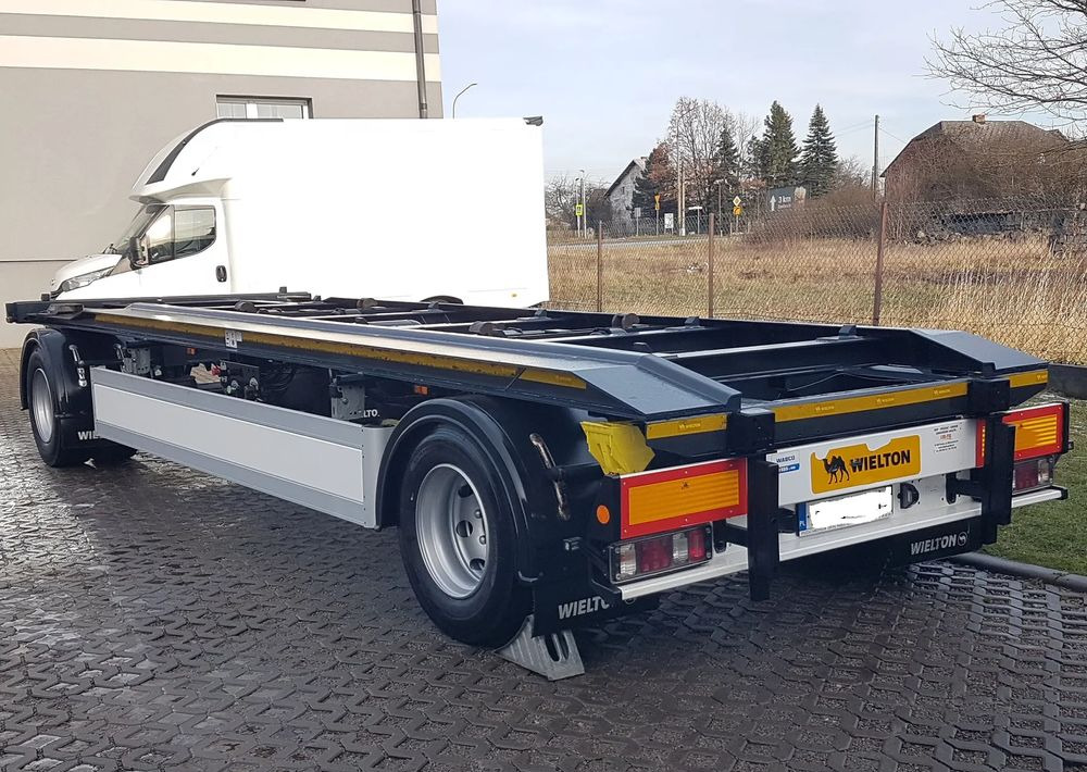 Wielton PS-2 PRZYCZEPA POD KONTENERY DO HAKOWCA 2 OSIE BLIŹNIAKI HUFFERMANN MEILLER ZASŁAW SKIBICKI - Remolque multilift/ Portacontenedores de cadenas: foto 3 Wielton PS-2 PRZYCZEPA POD KONTENERY DO HAKOWCA 2 OSIE BLIŹNIAKI HUFFERMANN MEILLER ZASŁAW SKIBICKI - Remolque multilift/ Portacontenedores de cadenas: foto 3