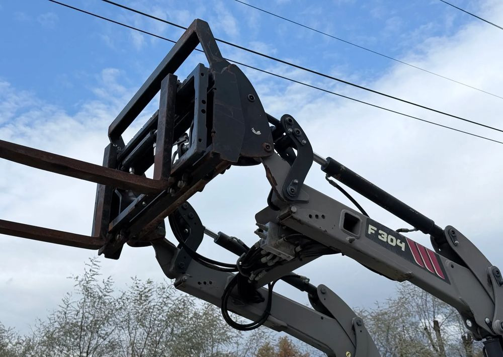 Claas * Ciągnik Traktor CLAAS 240 F NEXOS * 4x4 * Sadowniczy * Tur MX F304 * TUZ * Wałek WOM - Tractor: foto 5 Claas * Ciągnik Traktor CLAAS 240 F NEXOS * 4x4 * Sadowniczy * Tur MX F304 * TUZ * Wałek WOM - Tractor: foto 5