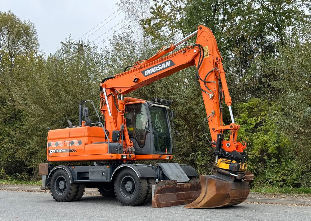 Doosan * DOOSAN DX160W *ROTOTILT* GPS 2D Leica * Sprowadzona * Stan Perfekcyjny * Koparka Kołowa * - Excavadora de ruedas: foto 2 Doosan * DOOSAN DX160W *ROTOTILT* GPS 2D Leica * Sprowadzona * Stan Perfekcyjny * Koparka Kołowa * - Excavadora de ruedas: foto 2