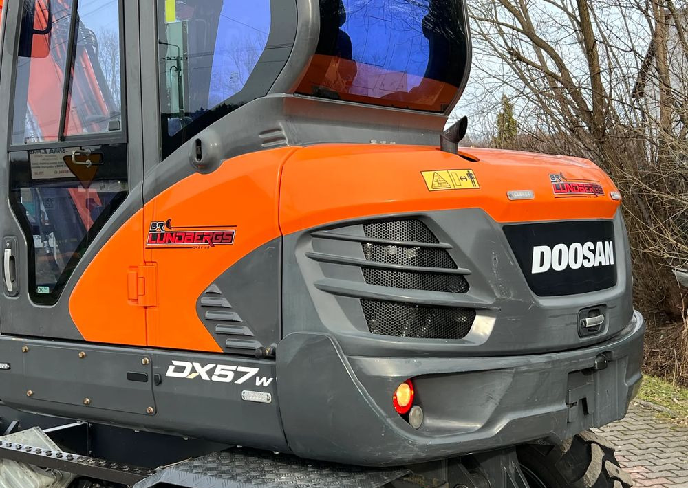 Leasing de  Doosan DOOSAN DX57W *ROTOTILT* 2200 Motogodzin * Jak Nowa * Sprowadzona * Stan Perfekcyjny Doosan DOOSAN DX57W *ROTOTILT* 2200 Motogodzin * Jak Nowa * Sprowadzona * Stan Perfekcyjny: foto 23