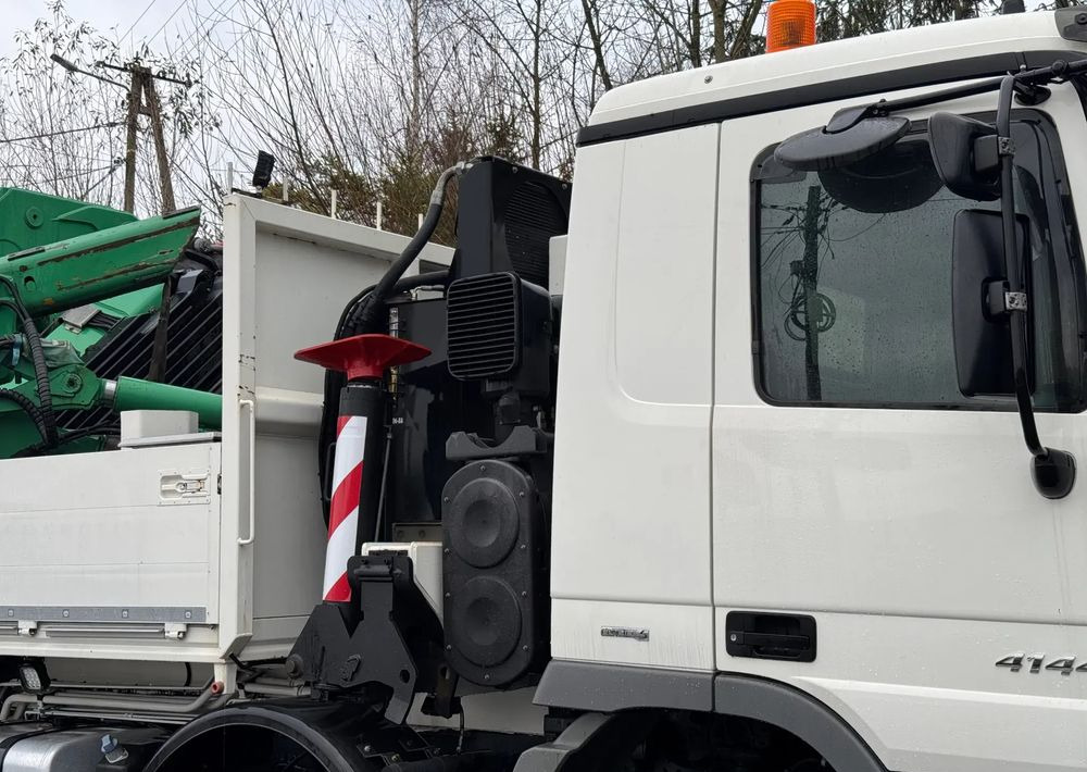 Camión grúa Mercedes-Benz * Mercedes 8x6 Actros 4144 * HDS Palfinger 150002 + FLY JIB PJ 170 * Dźwig * 40 TON * Wyciągarka * 35 Metrów * Kosz *: foto 6 Camión grúa Mercedes-Benz * Mercedes 8x6 Actros 4144 * HDS Palfinger 150002 + FLY JIB PJ 170 * Dźwig * 40 TON * Wyciągarka * 35 Metrów * Kosz *: foto 6