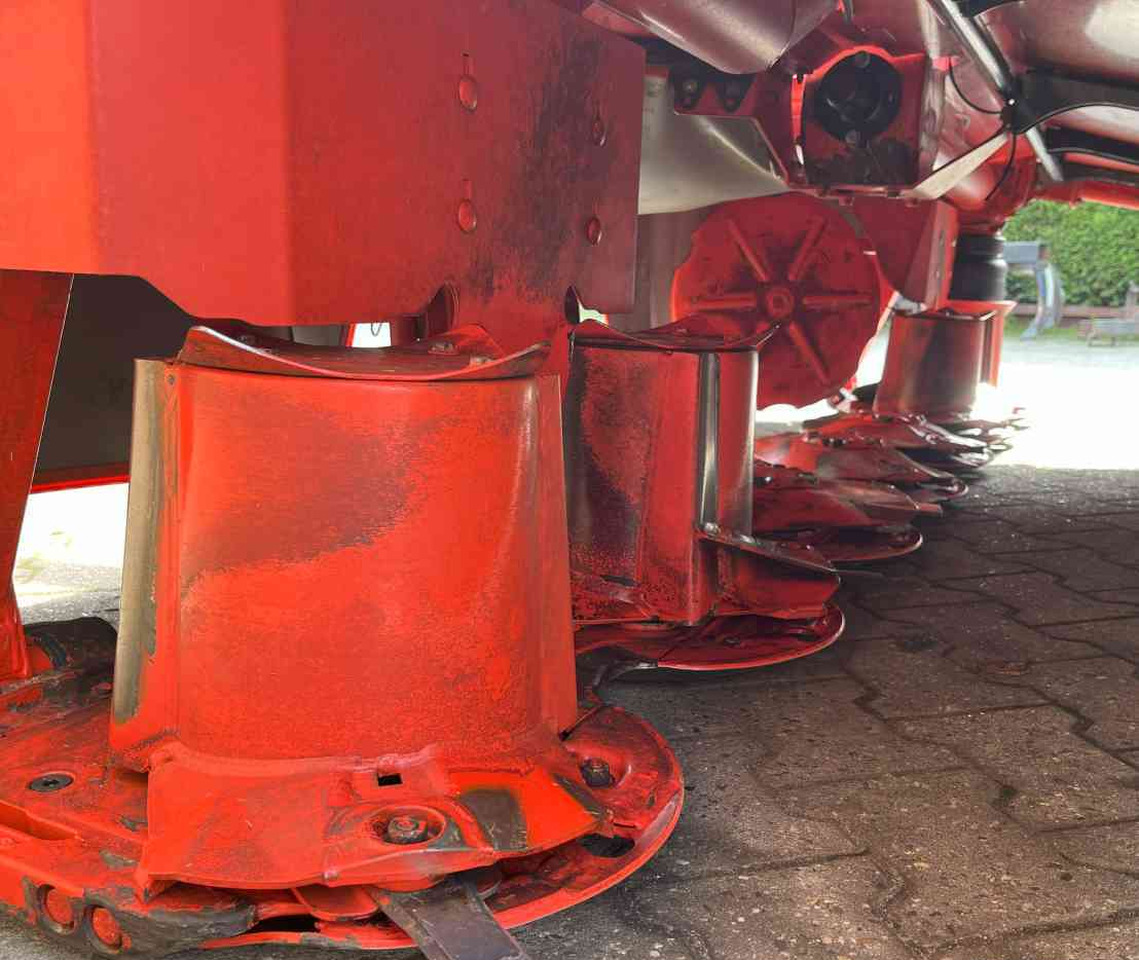 Kuhn GMD3123F-FF frontmaaier weidebouwmachines - Segadora: foto 5 Kuhn GMD3123F-FF frontmaaier weidebouwmachines - Segadora: foto 5