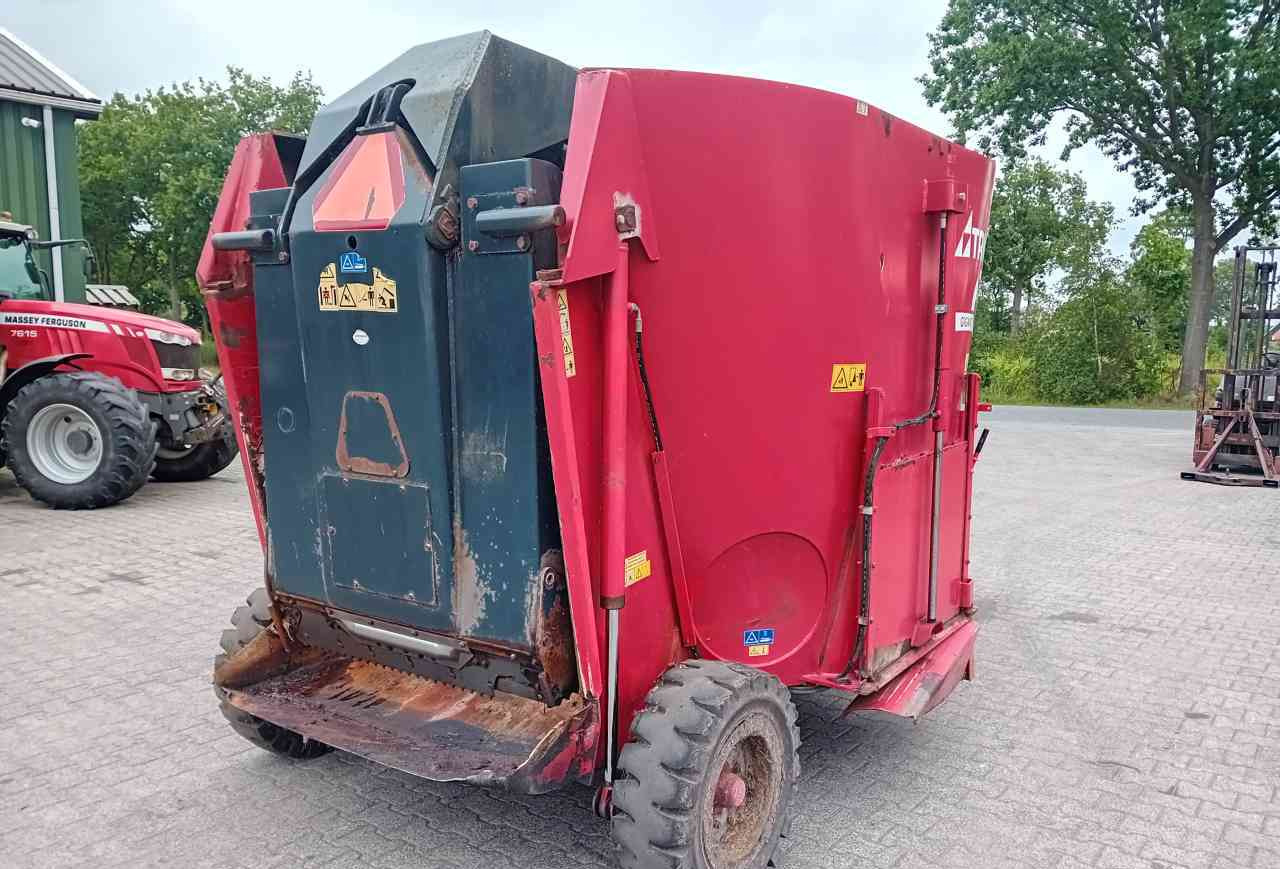 Trioliet Gigant 900 voermengwagen - Desensiladora: foto 3 Trioliet Gigant 900 voermengwagen - Desensiladora: foto 3