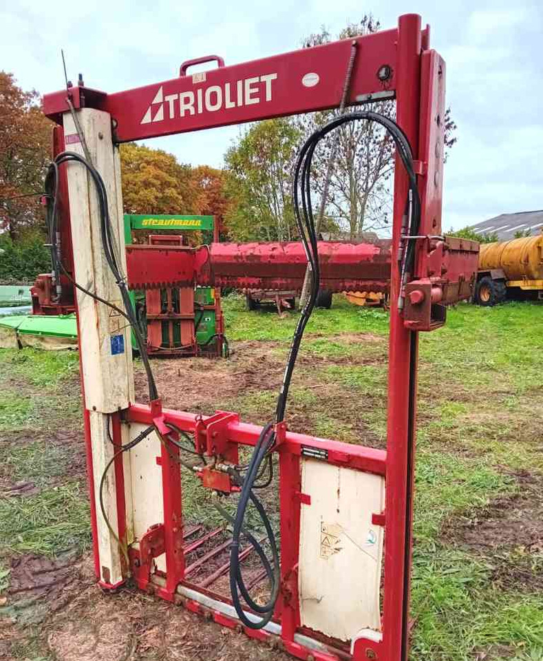 Trioliet TU170 kuilvoersnijder voermachines - Equipo para silos: foto 1 Trioliet TU170 kuilvoersnijder voermachines - Equipo para silos: foto 1