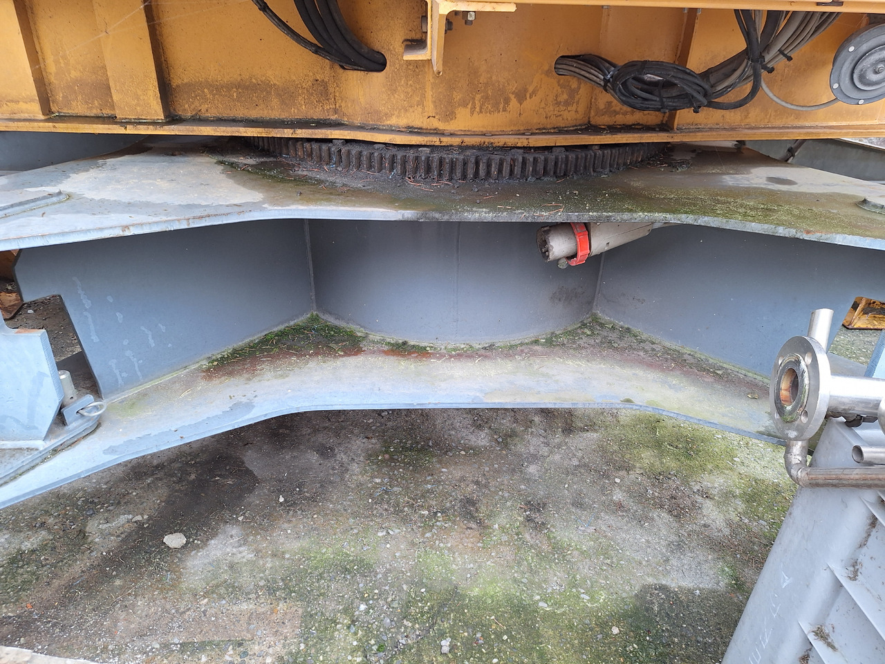 Liebherr 26H - Grúa automontante: foto 2 Liebherr 26H - Grúa automontante: foto 2