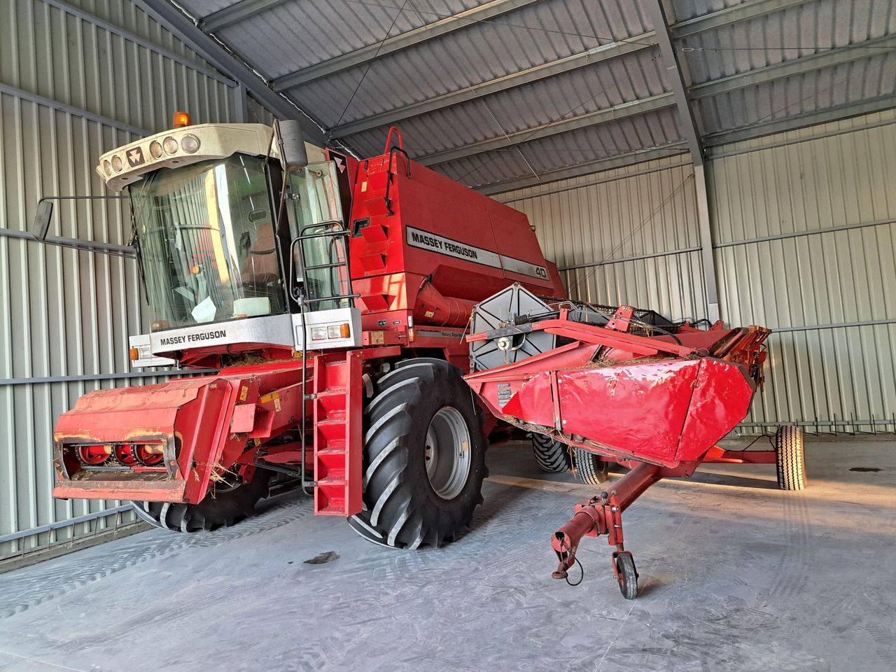 Kombajn Massey Ferguson 40 M-F 38 - Cosechadora de granos: foto 2 Kombajn Massey Ferguson 40 M-F 38 - Cosechadora de granos: foto 2
