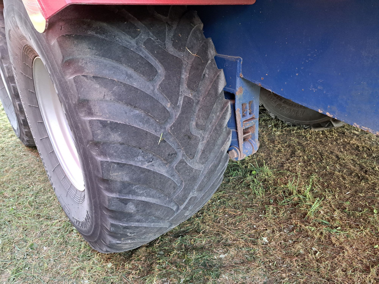 Przyczepa skorupowa Marshall 15 ton - Remolque agrícola: foto 4 Przyczepa skorupowa Marshall 15 ton - Remolque agrícola: foto 4