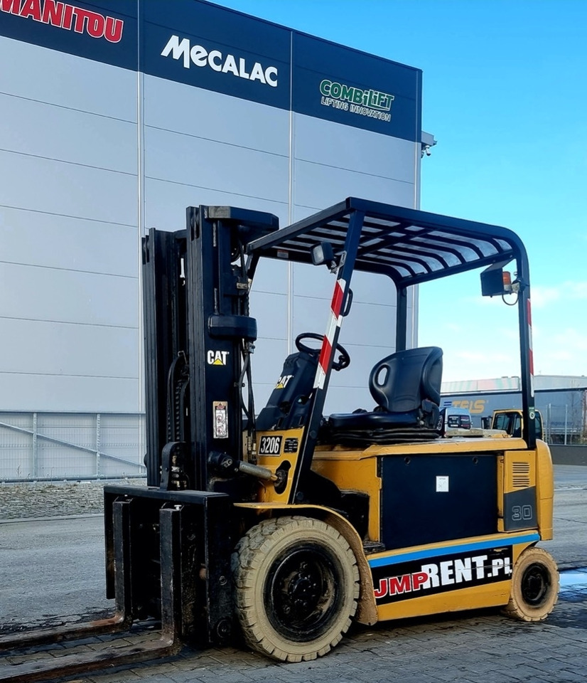 CAT EP 30 K PAC BATTERY YOM2021 - Carretilla elevadora eléctrica: foto 3 CAT EP 30 K PAC BATTERY YOM2021 - Carretilla elevadora eléctrica: foto 3