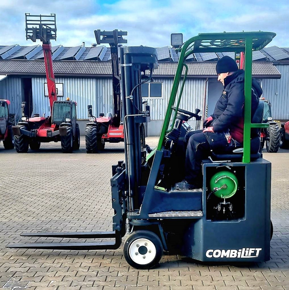 Combilift CB 2500 LPG NEW 2023 - SALE ! - Carretilla de 4 vías: foto 3 Combilift CB 2500 LPG NEW 2023 - SALE ! - Carretilla de 4 vías: foto 3