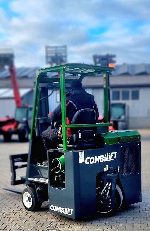 Combilift CB 2500 LPG NEW 2023 - SALE ! - Carretilla de 4 vías: foto 4 Combilift CB 2500 LPG NEW 2023 - SALE ! - Carretilla de 4 vías: foto 4