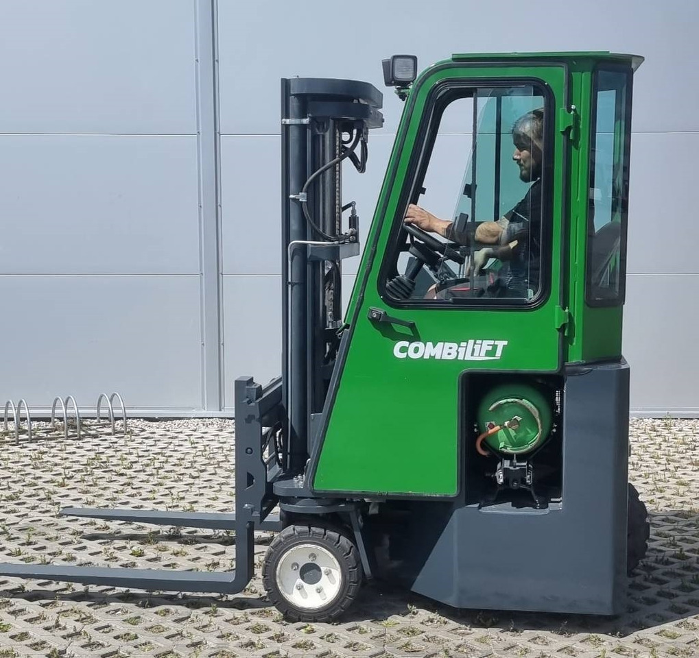 Combilift CB 2500 LPG - Carretilla de 4 vías: foto 5 Combilift CB 2500 LPG - Carretilla de 4 vías: foto 5