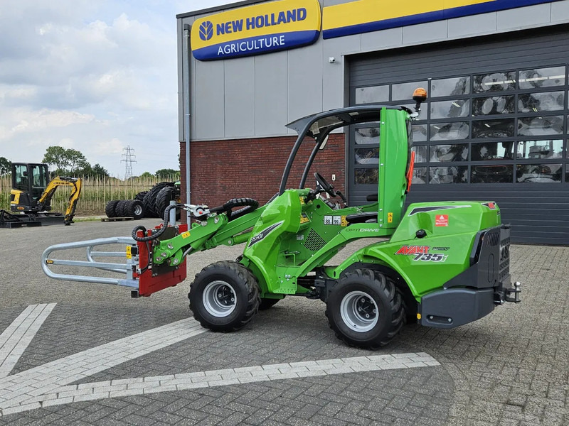 Minicargadora de cadenas Avant Mini-shovel 735i Rental met Kemp balenklem: foto 8