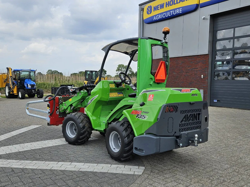 Minicargadora de cadenas Avant Mini-shovel 735i Rental met Kemp balenklem: foto 7