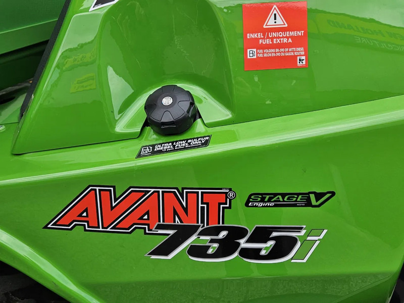 Minicargadora de cadenas Avant Mini-shovel 735i Rental met Kemp balenklem: foto 18