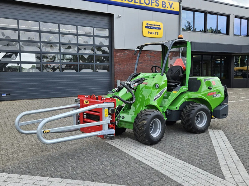 Minicargadora de cadenas Avant Mini-shovel 735i Rental met Kemp balenklem: foto 10