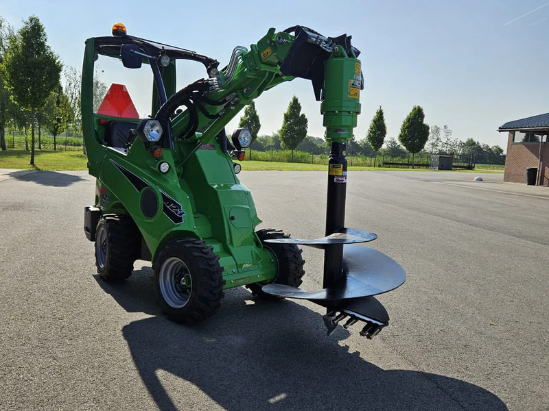 Avant XHD 72 Boorinstallatie met grondboor 900mm - Implemento para Maquinaria agrícola: foto 5 Avant XHD 72 Boorinstallatie met grondboor 900mm - Implemento para Maquinaria agrícola: foto 5