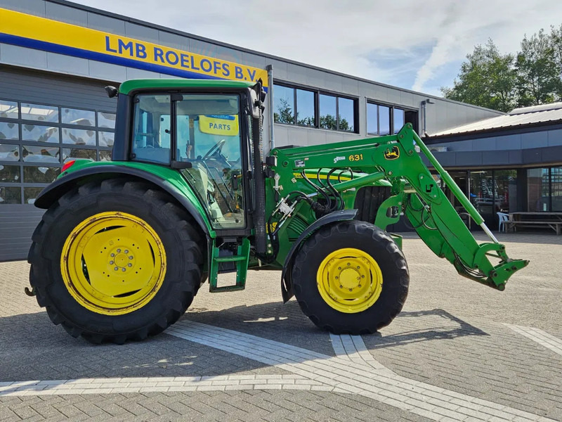 John Deere met 631 voorlader 6230 - Tractor: foto 2 John Deere met 631 voorlader 6230 - Tractor: foto 2