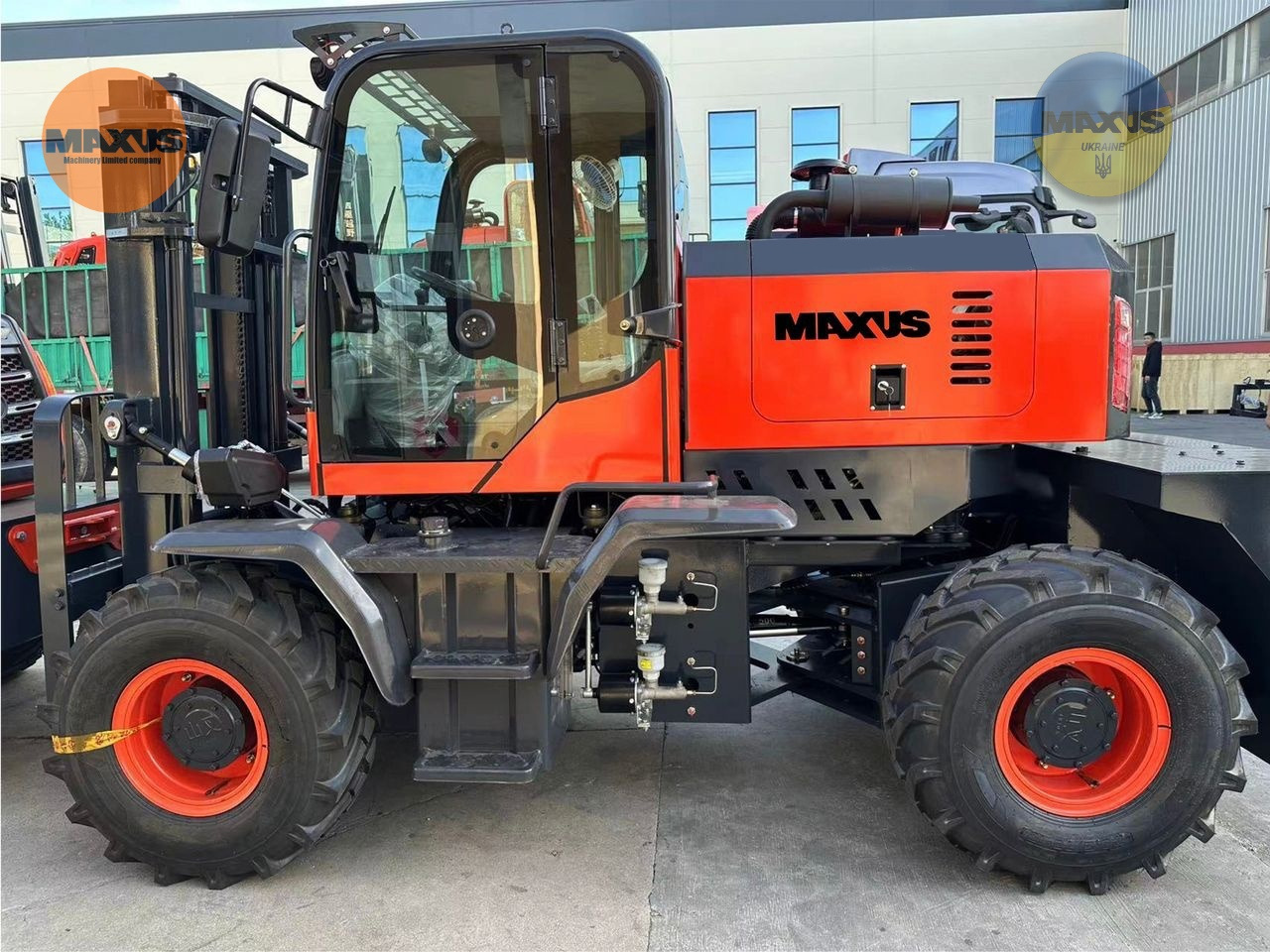 Maxus 23.04 in stock in Poland/ Wózek terenowy 4x4 / 4x4 terrain forklift / позашляховий 4x4 вилковий навантажувач / Geländestapler 4x4 Diesel - Carretilla todo terreno: foto 2 Maxus 23.04 in stock in Poland/ Wózek terenowy 4x4 / 4x4 terrain forklift / позашляховий 4x4 вилковий навантажувач / Geländestapler 4x4 Diesel - Carretilla todo terreno: foto 2