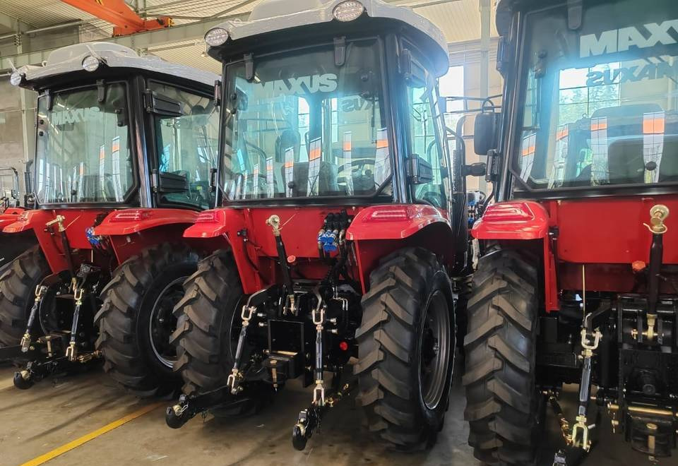 NEW MAXUS 70 HP 4x4 Export Tractor Warranty up to 10 YEARS НОВИЙ Трактор 70 К.с. 4x4 MAXUS Експорт Гарантія до 10 РОКІВ NOWY Ciągnik 70 KM 4x4 MAXUS Export Gwarancja do 10 LAT - Tractor: foto 1 NEW MAXUS 70 HP 4x4 Export Tractor Warranty up to 10 YEARS НОВИЙ Трактор 70 К.с. 4x4 MAXUS Експорт Гарантія до 10 РОКІВ NOWY Ciągnik 70 KM 4x4 MAXUS Export Gwarancja do 10 LAT - Tractor: foto 1