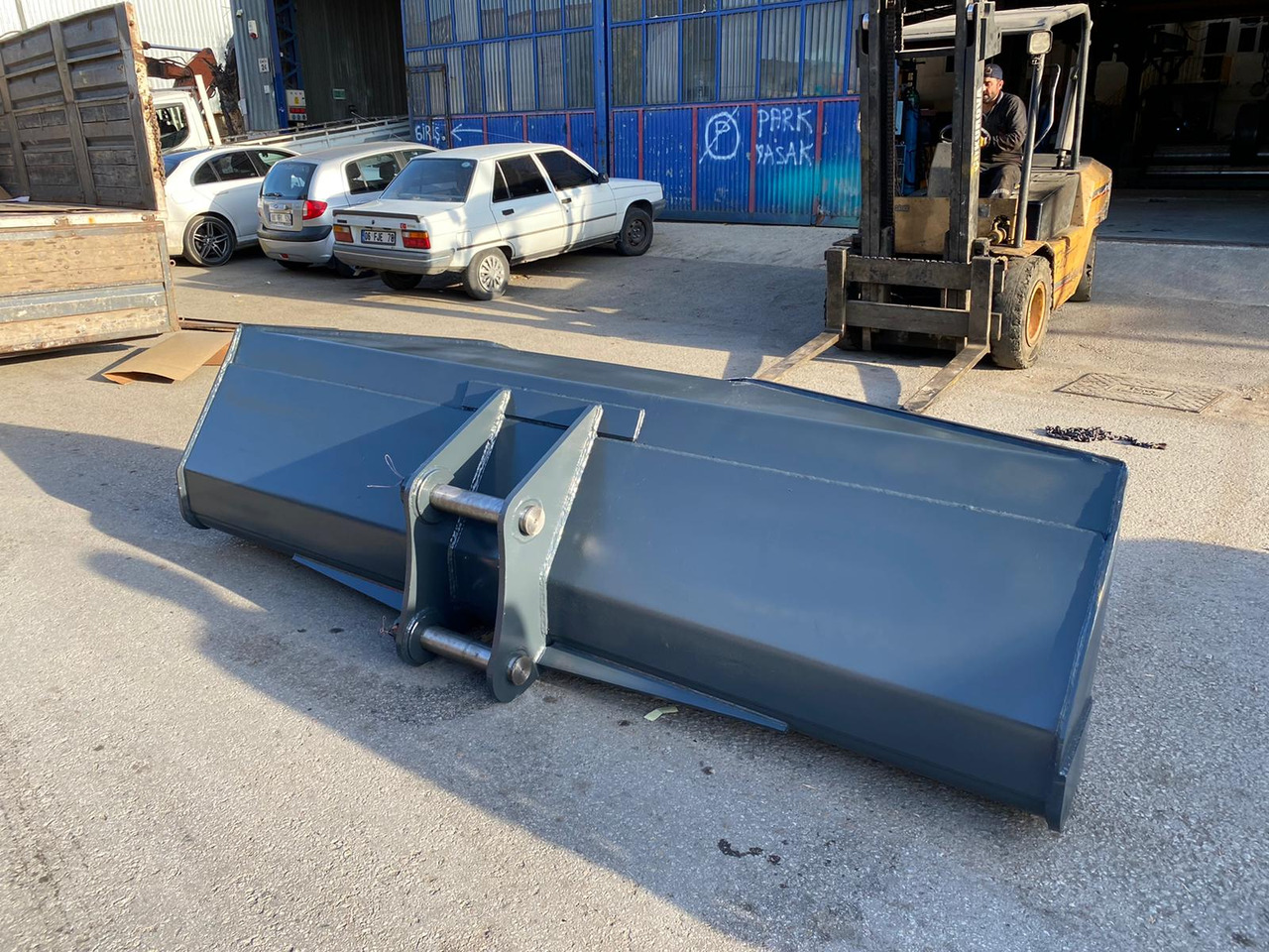 Komatsu PC200 - Cazo para excavadora para Maquinaria de construcción: foto 4 Komatsu PC200 - Cazo para excavadora para Maquinaria de construcción: foto 4