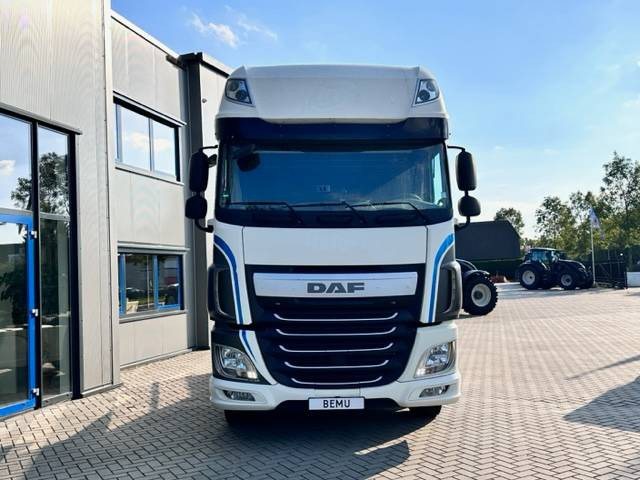 DAF XF 106 460 Super Space Cab 780.000km - Cabeza tractora: foto 2 DAF XF 106 460 Super Space Cab 780.000km - Cabeza tractora: foto 2