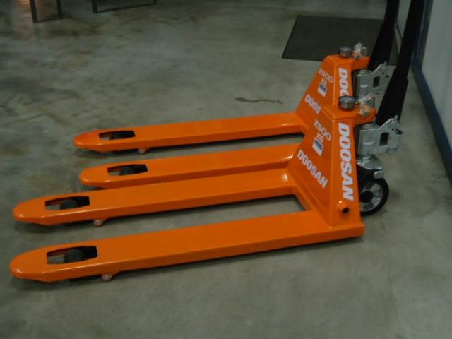 Doosan Pallettruck - Transpaleta: foto 5 Doosan Pallettruck - Transpaleta: foto 5