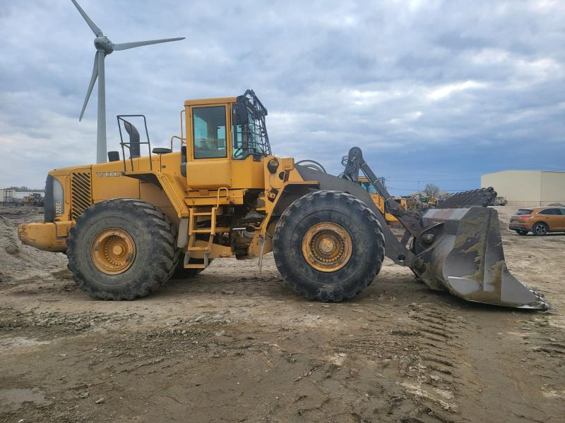 Volvo L 220 E - Cargadora de ruedas: foto 1 Volvo L 220 E - Cargadora de ruedas: foto 1