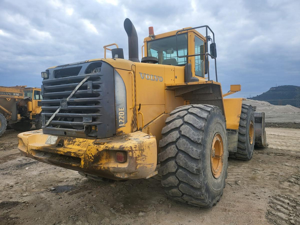 Volvo L 220 E - Cargadora de ruedas: foto 2 Volvo L 220 E - Cargadora de ruedas: foto 2