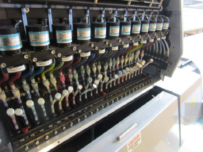 GROSSFORMATDRUCKER AGFA JETI 3324 SL BASE SOLVENT RTR (roll to roll) 6C (DRUCKT AUF PLACHEN, PLANEN, STOFFBANNER & VERSCHIEDENE MATERIALIEN) - Máquina de impresión digital: foto 4 GROSSFORMATDRUCKER AGFA JETI 3324 SL BASE SOLVENT RTR (roll to roll) 6C (DRUCKT AUF PLACHEN, PLANEN, STOFFBANNER & VERSCHIEDENE MATERIALIEN) - Máquina de impresión digital: foto 4