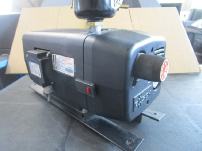 KOMPRESSOR BUSCH SV 1016 C 000 IHZZ - Recambio para Máquina de impresión: foto 1 KOMPRESSOR BUSCH SV 1016 C 000 IHZZ - Recambio para Máquina de impresión: foto 1