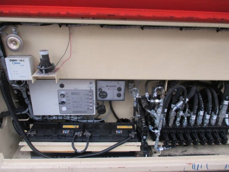 Plataforma de tijeras JLG Liftlux 245-12: foto 13