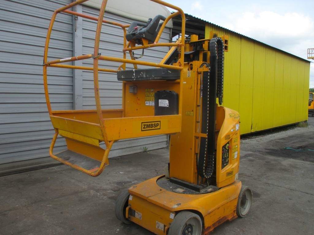 JLG Toucan 8 E - Plataforma de mástil vertical: foto 2 JLG Toucan 8 E - Plataforma de mástil vertical: foto 2