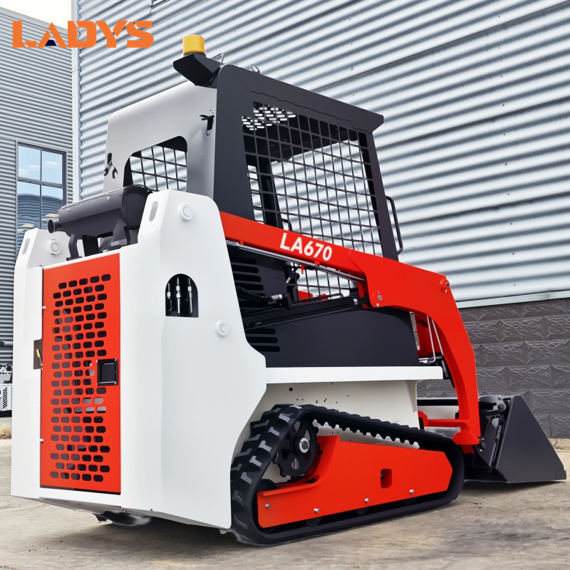 LADYS LA670 Mini Small Skid Steer Loader Compact Track Diesel Mini Skid Steer Loader For Sale With Small Mini Skid Steer Attachments 4 In 1 Bucket - Minicargadora: foto 5 LADYS LA670 Mini Small Skid Steer Loader Compact Track Diesel Mini Skid Steer Loader For Sale With Small Mini Skid Steer Attachments 4 In 1 Bucket - Minicargadora: foto 5