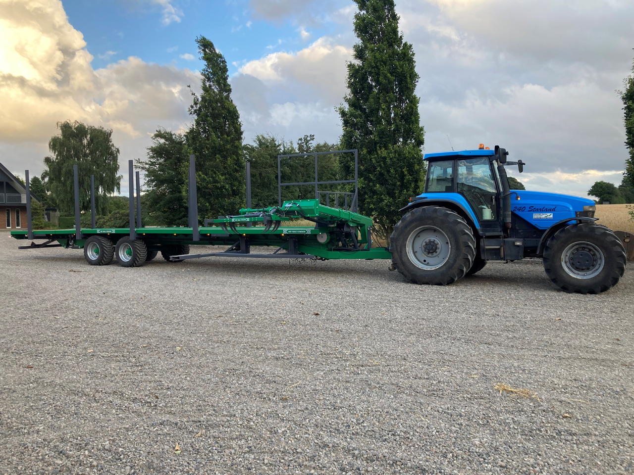 GST BALE STACKER - Remolque autocargador: foto 3 GST BALE STACKER - Remolque autocargador: foto 3