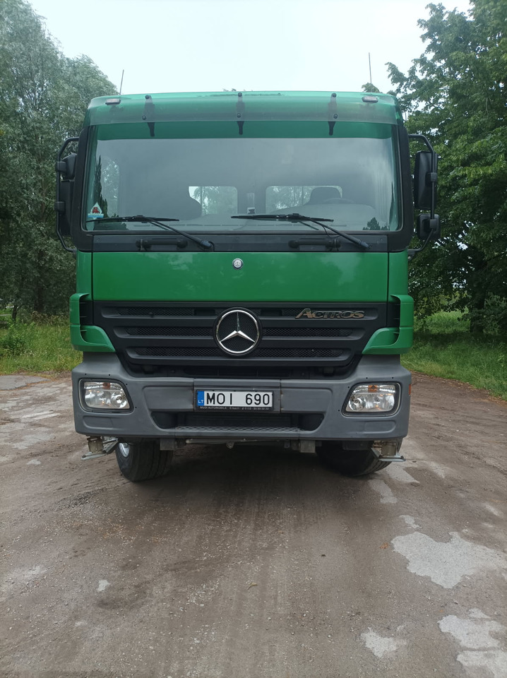 MERCEDES-BENZ ACTROS 18 36 4X4 - Camión volquete: foto 2 MERCEDES-BENZ ACTROS 18 36 4X4 - Camión volquete: foto 2