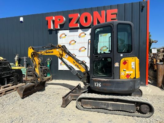 Bobcat E26 Cabine à 20500 € HT - Miniexcavadora: foto 2 Bobcat E26 Cabine à 20500 € HT - Miniexcavadora: foto 2