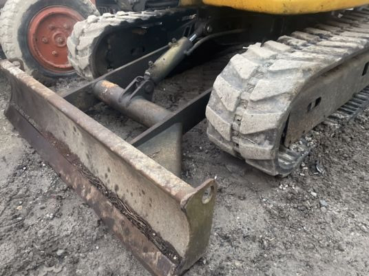 Miniexcavadora Komatsu PC26MR-3: foto 9