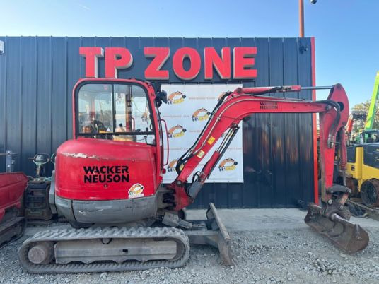 Wacker Neuson EZ38 Cabine à 19900 € HT - Miniexcavadora: foto 1 Wacker Neuson EZ38 Cabine à 19900 € HT - Miniexcavadora: foto 1