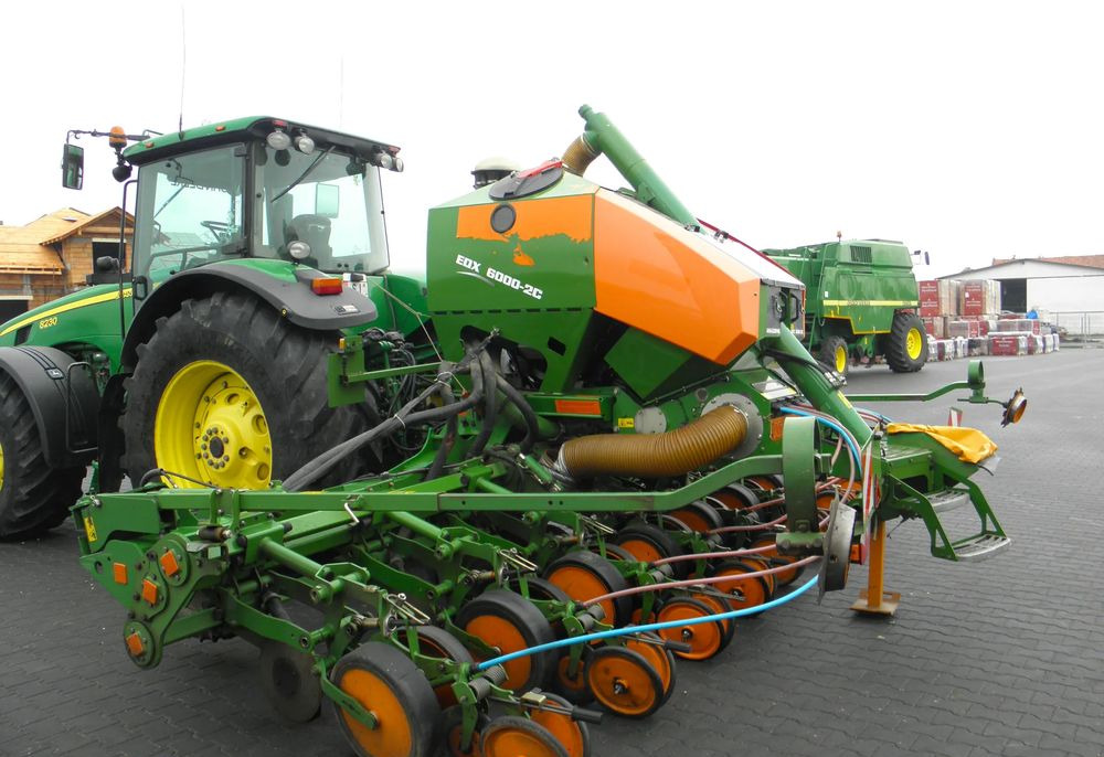 Amazone EDX 6000-2C Xpress 8 rzedowy, Nie Malowany, Stan Bardzo Dobry - Sembradora: foto 4 Amazone EDX 6000-2C Xpress 8 rzedowy, Nie Malowany, Stan Bardzo Dobry - Sembradora: foto 4