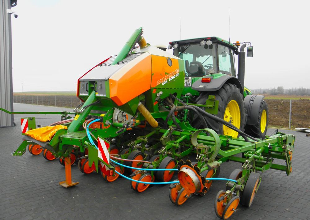 Amazone EDX 6000-2C Xpress 8 rzedowy, Nie Malowany, Stan Bardzo Dobry - Sembradora: foto 1 Amazone EDX 6000-2C Xpress 8 rzedowy, Nie Malowany, Stan Bardzo Dobry - Sembradora: foto 1