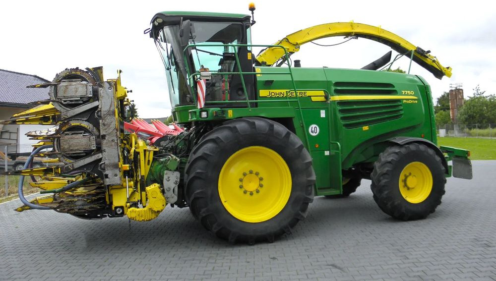 John Deere 7750 ProDrive 2008 Rok, +Kemper 375, +podbieracz do traw, Nie Malowany, Stan Bardzo Dobry - Cosechadora de forraje: foto 1 John Deere 7750 ProDrive 2008 Rok, +Kemper 375, +podbieracz do traw, Nie Malowany, Stan Bardzo Dobry - Cosechadora de forraje: foto 1